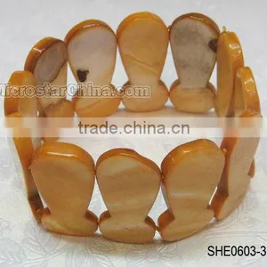 Fashion Jewerly Natural Pure Color Shell Bracelet thumbnail-1