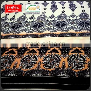 Geometic Printed 100% Rayon Viscose Fabric for Women Clothes thumbnail-1