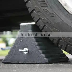 Molded Rubber Wheel Chock 3.6KG thumbnail-1