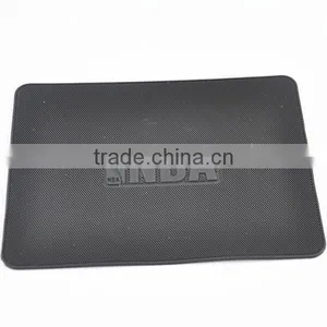 Eco-friendly Odorless No Glue Anti-slip Silicone Automotive Grip Strip Mat for IPad, Smartphones, Etc. thumbnail-1