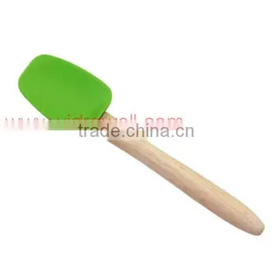 SS1519 Silicone Spatula With Wooden Handle thumbnail-1