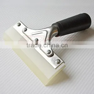 A95 Pro Squeegee With 6 Inch Bevelled Blade thumbnail-1