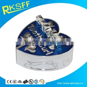 Custom Letter Logo Delicate Curl and Tooth Box thumbnail-3