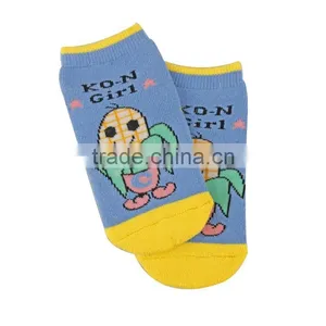 Infant Baby Non-skid Rattle Socks thumbnail-5
