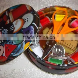 Round Sewing Kit in Tin thumbnail-1