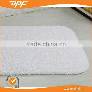 Bath Rug thumbnail-1
