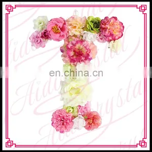 Aidocrystal Hot Sale Artificial Colorful Rose Silk Flower Letter T for Indoor Decoration thumbnail-4
