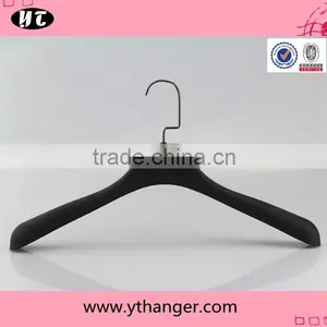 Black Square Hook Plastic Rubber Coated Hanger for Coats thumbnail-1