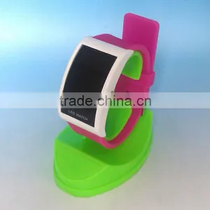 Wah Shun Watch Factory OEM Silicone Digital Led Hot Sell Watch thumbnail-1