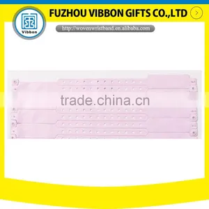 Made in China Multi-tab Pvc Wristband for Meeting thumbnail-3