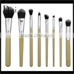 Most Popular 8pcs Wood Handle Designer Makeup Kits thumbnail-1