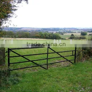 Metal Farm Fence thumbnail-1