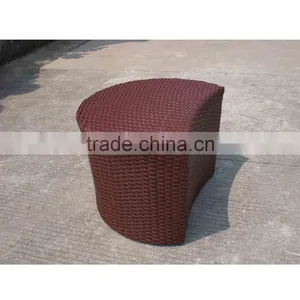Beautiful Round Wicker Sofa With Foot Stool thumbnail-2