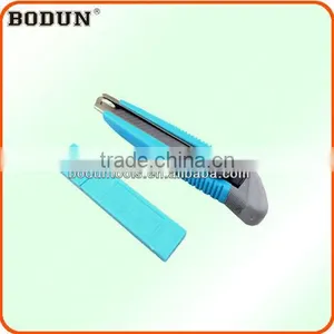 F2042 Big Size Plastic Sliding Buckle Knife/DIY Cutter Knife/paper Cutter Knife/exchengeable Knife thumbnail-1