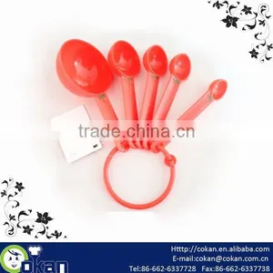 Hot Selling Tomato Shape 5pcs Plastic Measuring Spoon Set CK-S040 thumbnail-1
