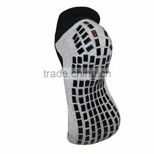 Non Slip YOGA Sport Socks Traction Technology Inside and Outside of Socks No More Blisters Grip Jump Tramponline Socks thumbnail-5