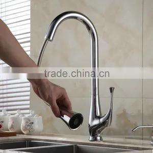All-season Performance Kitchen Faucet thumbnail-4