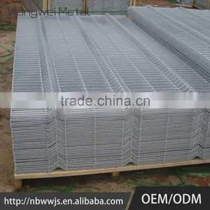 Wholesale Price Galvanized/pvc Coated Welded Wire Mesh thumbnail-4