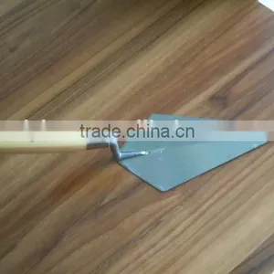 Fine Polished One Piece Forged Trowel With Wooden Handle ( Factory ) thumbnail-3