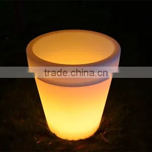 BSCI Approval LED Flower Pot Outdoor Large Size Plastic Flower Planter Rustic Flower Pots& Planters thumbnail-2
