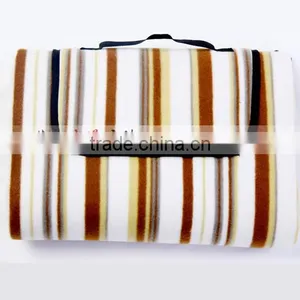 Polyester Fleece Custom Foldable Picnic Blanket thumbnail-2