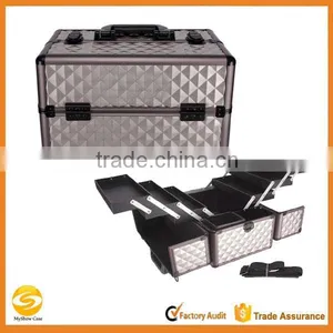 Diamond Textured Pattern 6 Extendable Trays Aluminum Professional Makeup Artist Cosmetic Storage Carrying Travel Train Case thumbnail-1