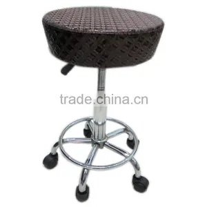 China Wholesale Supplier Master Stool Salon Equipment Salon Pedicure Stool Beauty Parlour Chair Leather Salon Chair Barber Chair thumbnail-2