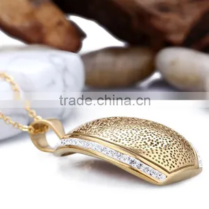 Stainless Steel Unique Crystal Design Gold Plated Pendant thumbnail-2