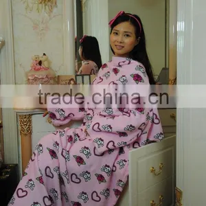 Beautiful Pocket Blanket thumbnail-4