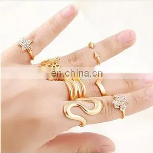 7PCS/Set Fashion Women Gold Hollow Flower Star Rhinestone Ring Sets thumbnail-1