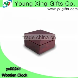 Slap-up and Square Wooden Table Clock for Gifts thumbnail-1