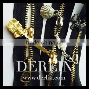 Gold Decorative Symbol Object OEM Custom Metal Zip Puller thumbnail-1