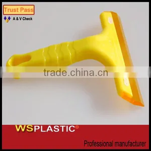 Plastic Wrap Squeegee for Cars thumbnail-1