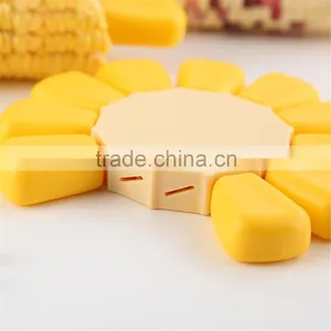 Good Quality Wholesale Corn Needle Fork Kitchen Mini Bbq Stainless Steel Plastic Fork thumbnail-3