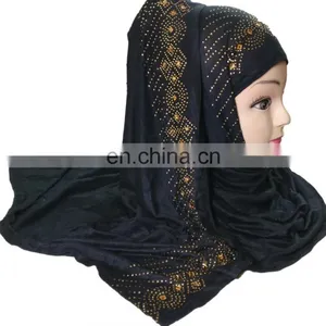 Black Color Stoles Hijab Scarf Designs With Golden Diamond Stone Work Embroidery 2017 (scarves Scarf Stoles Hijab) thumbnail-2