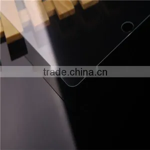 Top New High Quality 0.33mm Thickness 2.5D Tempered Glass Screen Protector for IPad 5 With OEM thumbnail-4