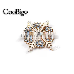 Fashion Jewelry Rhinestone Glitter Powder Snowflake Pin Brooch Gold Plated Christmas Party Gift Promotion Apparel Accessories thumbnail-2