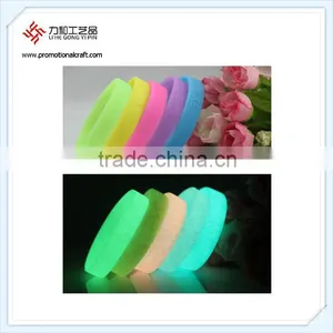 Glow In the Dark Silicone Wrist Band Bracelet Glowing at Night thumbnail-1