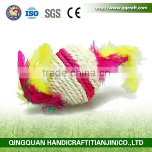QQ Pet Factory Cat Toy Sisal Scratch With Colorful Feather Sisal Ball Cat Toy thumbnail-1