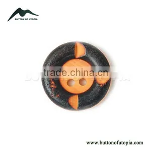32L Fancy Burnt 4-holes Wood Button thumbnail-1