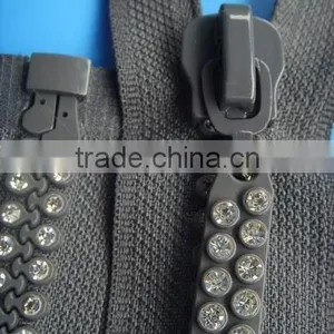 Zipper. thumbnail-1
