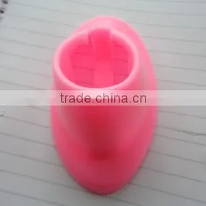 Silicone Nail Polish Holder thumbnail-1