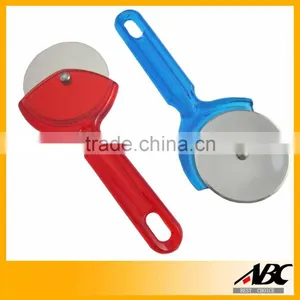 Colourful Plastic Handle Pizza Cutter Wheels thumbnail-3