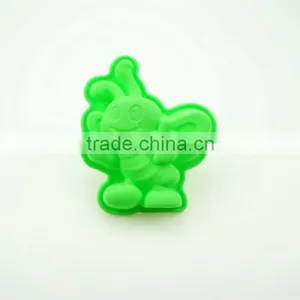 11170 Funny Baby Bee Shaped Silicone Cake Mold thumbnail-2