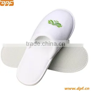 Disposable 100% Cotton With Beautiful Embroidery Hotel Slippers thumbnail-1