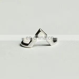 Silver Jewelry Wholesale Silver Plated v Shaped Wedding Rings for Bride thumbnail-1