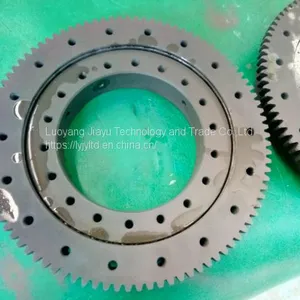 CRB 200/P6 Crossed Roller Slewing Bearing With Special Surface Treatment for Medical Equipment thumbnail-2