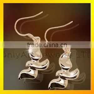 Latest Model Fashion Earrings Top Quality New Simple Design Earrings thumbnail-3