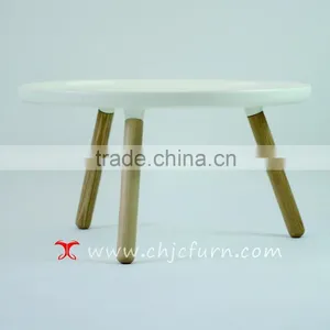 Plastic Table thumbnail-2