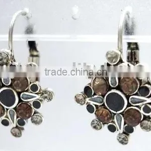 Fashion Earring With Flower Picture thumbnail-1